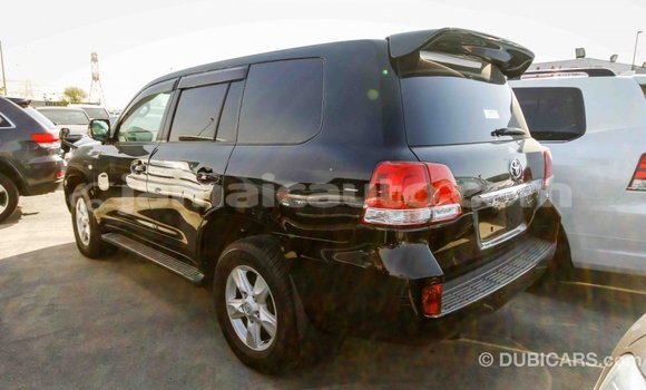 Acheter Import Voiture Toyota Land Cruiser Noir à Import - Dubai, Clarendon Acheter Import Voiture Toyota Land Cruiser Noir à Import - Dubai, Clarendon