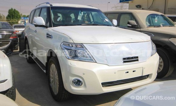 Acheter Import Voiture Nissan Patrol Blanc à Import - Dubai, Clarendon Acheter Import Voiture Nissan Patrol Blanc à Import - Dubai, Clarendon