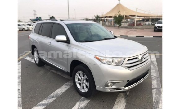 Acheter Import Voiture Toyota Highlander Autre à Import - Dubai, Clarendon Acheter Import Voiture Toyota Highlander Autre à Import - Dubai, Clarendon