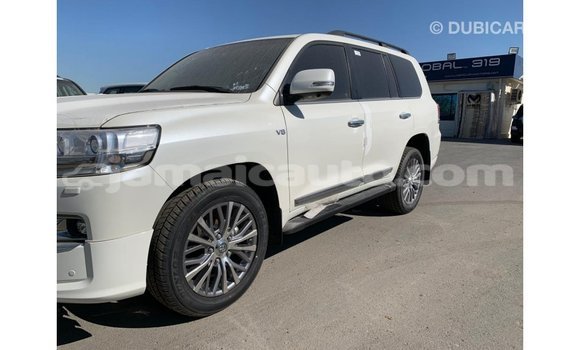 Buy Import Toyota Land Cruiser White Car in Import - Dubai in Clarendon Buy Import Toyota Land Cruiser White Car in Import - Dubai in Clarendon