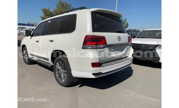 Buy Import Toyota Land Cruiser White Car in Import - Dubai in Clarendon Buy Import Toyota Land Cruiser White Car in Import - Dubai in Clarendon
