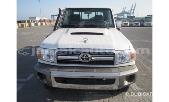 Buy Import Toyota Land Cruiser White Car in Import - Dubai in Clarendon Buy Import Toyota Land Cruiser White Car in Import - Dubai in Clarendon