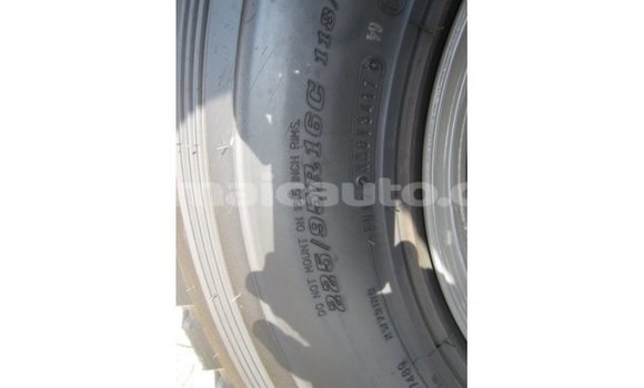 Buy Import Toyota Land Cruiser White Car in Import - Dubai in Clarendon Buy Import Toyota Land Cruiser White Car in Import - Dubai in Clarendon