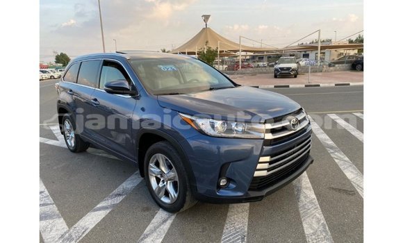 Acheter Import Voiture Toyota Highlander Bleu à Import - Dubai, Clarendon Acheter Import Voiture Toyota Highlander Bleu à Import - Dubai, Clarendon