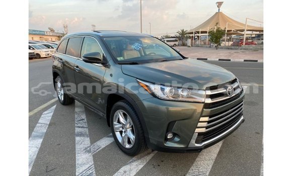 Acheter Import Voiture Toyota Highlander Vert à Import - Dubai, Clarendon Acheter Import Voiture Toyota Highlander Vert à Import - Dubai, Clarendon