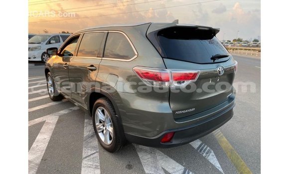 Acheter Import Voiture Toyota Highlander Vert à Import - Dubai, Clarendon Acheter Import Voiture Toyota Highlander Vert à Import - Dubai, Clarendon