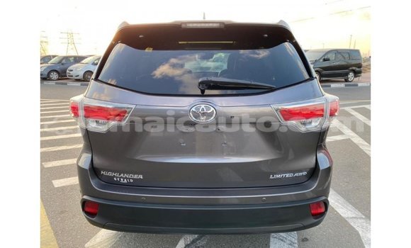 Acheter Import Voiture Toyota Highlander Autre à Import - Dubai, Clarendon Acheter Import Voiture Toyota Highlander Autre à Import - Dubai, Clarendon
