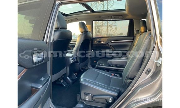Acheter Import Voiture Toyota Highlander Autre à Import - Dubai, Clarendon Acheter Import Voiture Toyota Highlander Autre à Import - Dubai, Clarendon
