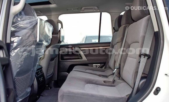 Buy Import Toyota Land Cruiser White Car in Import - Dubai in Clarendon Buy Import Toyota Land Cruiser White Car in Import - Dubai in Clarendon