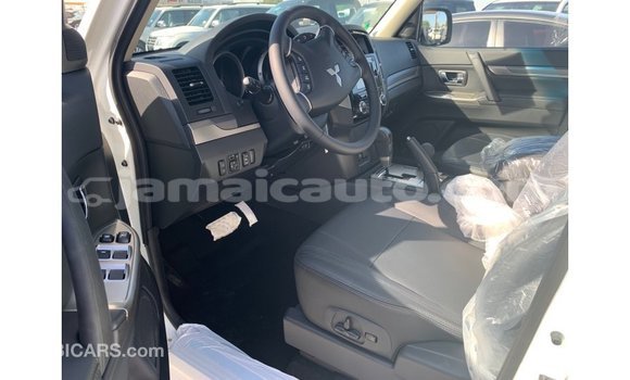 Buy Import Mitsubishi Pajero White Car in Import - Dubai in Clarendon Buy Import Mitsubishi Pajero White Car in Import - Dubai in Clarendon