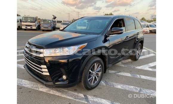 Acheter Import Voiture Toyota Highlander Noir à Import - Dubai, Clarendon Acheter Import Voiture Toyota Highlander Noir à Import - Dubai, Clarendon