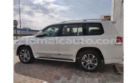 Buy Import Toyota Land Cruiser White Car in Import - Dubai in Clarendon Buy Import Toyota Land Cruiser White Car in Import - Dubai in Clarendon