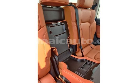 Buy Import Toyota Land Cruiser White Car in Import - Dubai in Clarendon Buy Import Toyota Land Cruiser White Car in Import - Dubai in Clarendon