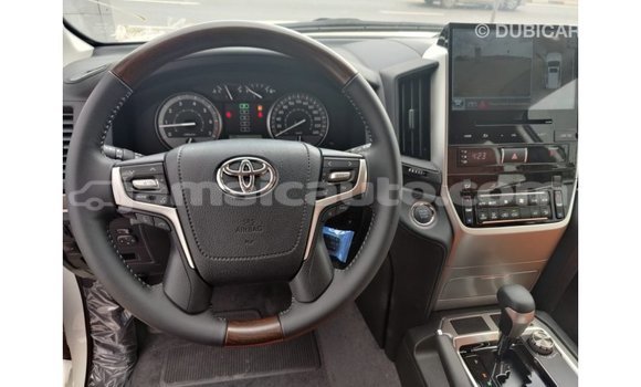 Buy Import Toyota Land Cruiser White Car in Import - Dubai in Clarendon Buy Import Toyota Land Cruiser White Car in Import - Dubai in Clarendon