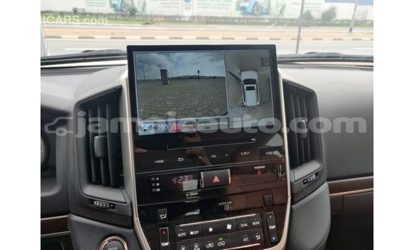 Buy Import Toyota Land Cruiser White Car in Import - Dubai in Clarendon Buy Import Toyota Land Cruiser White Car in Import - Dubai in Clarendon