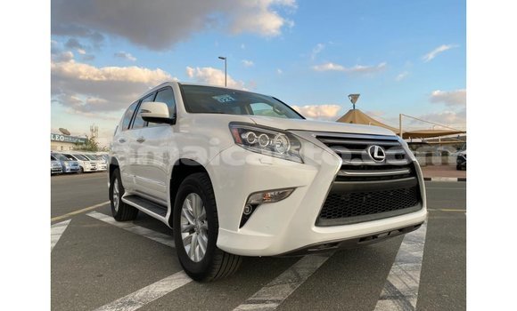 Acheter Import Voiture Lexus GX Blanc à Import - Dubai, Clarendon Acheter Import Voiture Lexus GX Blanc à Import - Dubai, Clarendon