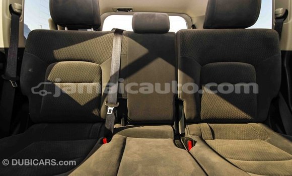 Acheter Import Voiture Toyota Land Cruiser Noir à Import - Dubai, Clarendon Acheter Import Voiture Toyota Land Cruiser Noir à Import - Dubai, Clarendon