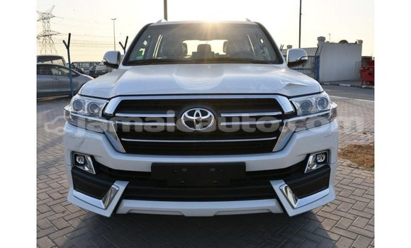 Buy Import Toyota Land Cruiser White Car in Import - Dubai in Clarendon Buy Import Toyota Land Cruiser White Car in Import - Dubai in Clarendon