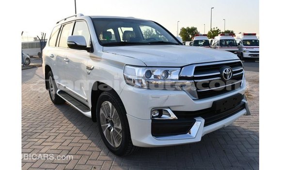 Buy Import Toyota Land Cruiser White Car in Import - Dubai in Clarendon Buy Import Toyota Land Cruiser White Car in Import - Dubai in Clarendon