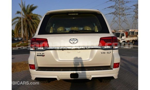 Buy Import Toyota Land Cruiser White Car in Import - Dubai in Clarendon Buy Import Toyota Land Cruiser White Car in Import - Dubai in Clarendon