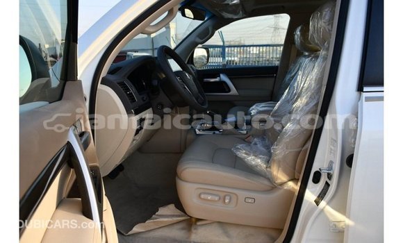 Buy Import Toyota Land Cruiser White Car in Import - Dubai in Clarendon Buy Import Toyota Land Cruiser White Car in Import - Dubai in Clarendon