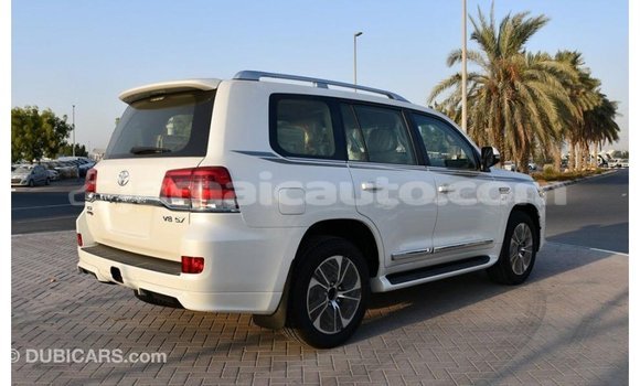 Buy Import Toyota Land Cruiser White Car in Import - Dubai in Clarendon Buy Import Toyota Land Cruiser White Car in Import - Dubai in Clarendon