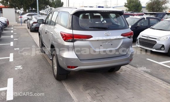 Buy Import Toyota Fortuner Other Car in Import - Dubai in Clarendon Buy Import Toyota Fortuner Other Car in Import - Dubai in Clarendon