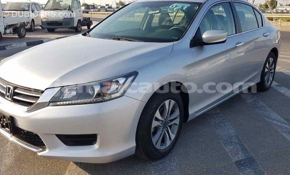 Acheter Import Voiture Honda Accord Autre à Import - Dubai, Clarendon Acheter Import Voiture Honda Accord Autre à Import - Dubai, Clarendon
