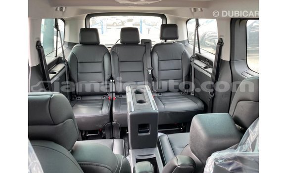Buy Import Peugeot Traveller Black Car in Import - Dubai in Clarendon Buy Import Peugeot Traveller Black Car in Import - Dubai in Clarendon