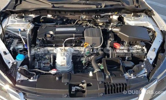 Acheter Import Voiture Honda Accord Autre à Import - Dubai, Clarendon Acheter Import Voiture Honda Accord Autre à Import - Dubai, Clarendon