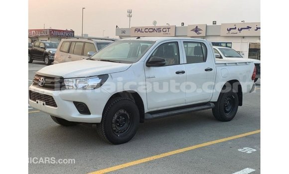 Buy Import Toyota Hilux White Car in Import - Dubai in Clarendon Buy Import Toyota Hilux White Car in Import - Dubai in Clarendon