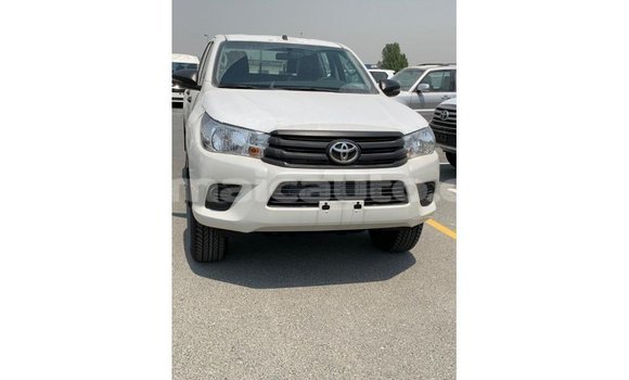 Buy Import Toyota Hilux White Car in Import - Dubai in Clarendon Buy Import Toyota Hilux White Car in Import - Dubai in Clarendon