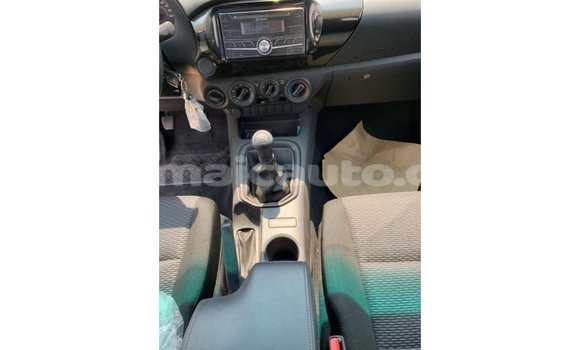 Buy Import Toyota Hilux White Car in Import - Dubai in Clarendon Buy Import Toyota Hilux White Car in Import - Dubai in Clarendon