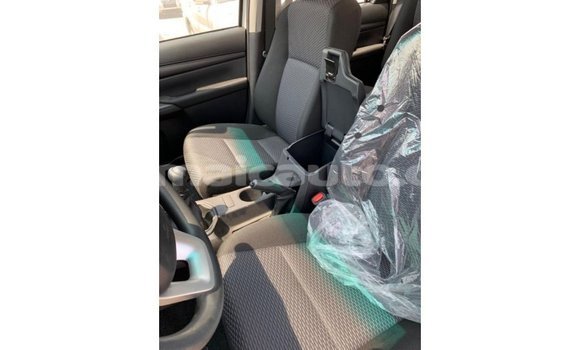 Buy Import Toyota Hilux White Car in Import - Dubai in Clarendon Buy Import Toyota Hilux White Car in Import - Dubai in Clarendon
