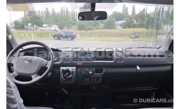 Buy Import Toyota Hiace White Car in Import - Dubai in Clarendon Buy Import Toyota Hiace White Car in Import - Dubai in Clarendon