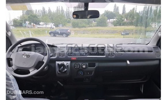 Buy Import Toyota Hiace White Car in Import - Dubai in Clarendon Buy Import Toyota Hiace White Car in Import - Dubai in Clarendon