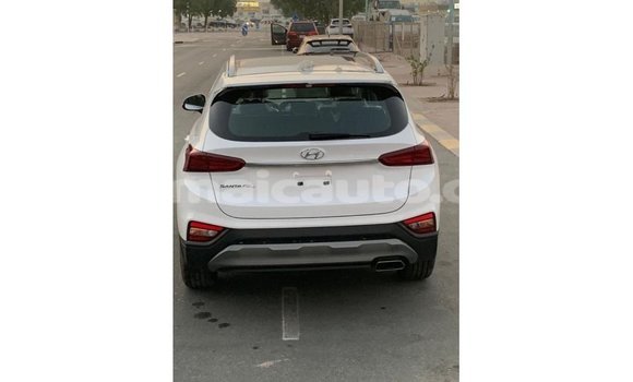Buy Import Hyundai Santa Fe White Car in Import - Dubai in Clarendon Buy Import Hyundai Santa Fe White Car in Import - Dubai in Clarendon