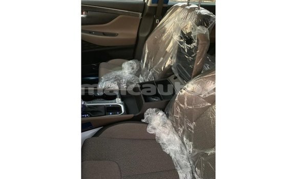 Buy Import Hyundai Santa Fe White Car in Import - Dubai in Clarendon Buy Import Hyundai Santa Fe White Car in Import - Dubai in Clarendon
