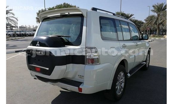 Buy Import Mitsubishi Pajero White Car in Import - Dubai in Clarendon Buy Import Mitsubishi Pajero White Car in Import - Dubai in Clarendon