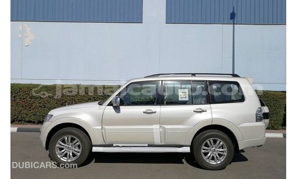 Buy Import Mitsubishi Pajero White Car in Import - Dubai in Clarendon Buy Import Mitsubishi Pajero White Car in Import - Dubai in Clarendon