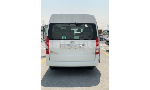Buy Import Toyota Hiace White Car in Import - Dubai in Clarendon Buy Import Toyota Hiace White Car in Import - Dubai in Clarendon