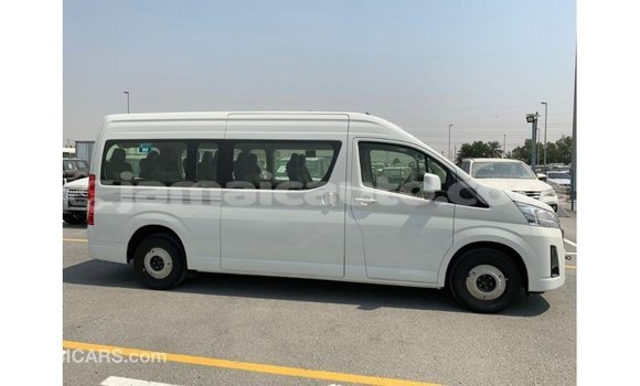 Buy Import Toyota Hiace White Car in Import - Dubai in Clarendon Buy Import Toyota Hiace White Car in Import - Dubai in Clarendon