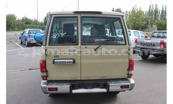 Buy Import Toyota Land Cruiser Beige Car in Import - Dubai in Clarendon Buy Import Toyota Land Cruiser Beige Car in Import - Dubai in Clarendon