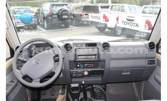 Buy Import Toyota Land Cruiser Beige Car in Import - Dubai in Clarendon Buy Import Toyota Land Cruiser Beige Car in Import - Dubai in Clarendon