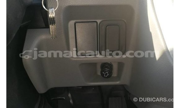 Acheter Import Voiture Mitsubishi i Blanc à Import - Dubai, Clarendon Acheter Import Voiture Mitsubishi i Blanc à Import - Dubai, Clarendon