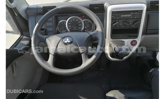 Acheter Import Voiture Mitsubishi i Blanc à Import - Dubai, Clarendon Acheter Import Voiture Mitsubishi i Blanc à Import - Dubai, Clarendon