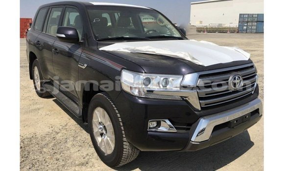 Acheter Import Voiture Toyota Land Cruiser Noir à Import - Dubai, Clarendon Acheter Import Voiture Toyota Land Cruiser Noir à Import - Dubai, Clarendon