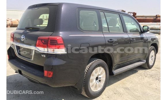 Acheter Import Voiture Toyota Land Cruiser Noir à Import - Dubai, Clarendon Acheter Import Voiture Toyota Land Cruiser Noir à Import - Dubai, Clarendon