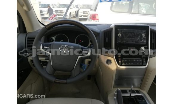 Buy Import Toyota Land Cruiser White Car in Import - Dubai in Clarendon Buy Import Toyota Land Cruiser White Car in Import - Dubai in Clarendon