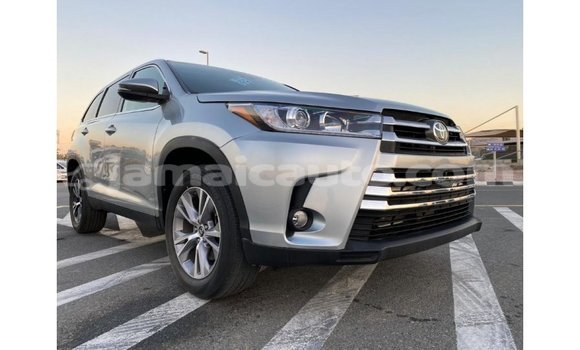 Acheter Import Voiture Toyota Highlander Autre à Import - Dubai, Clarendon Acheter Import Voiture Toyota Highlander Autre à Import - Dubai, Clarendon